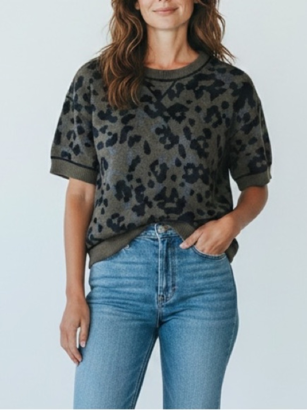 Anthropologie Ethan‎ Leopard Print Short Sleeve Sweater Shirt